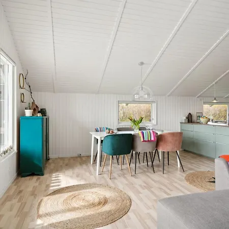 Holiday home Guthmund *