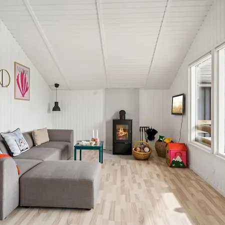 Guthmund Holiday home *