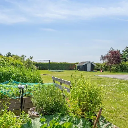 Guthmund Holiday home *