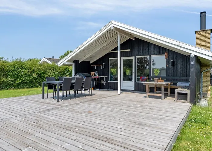 Guthmund - 400m From The Sea By Interhome